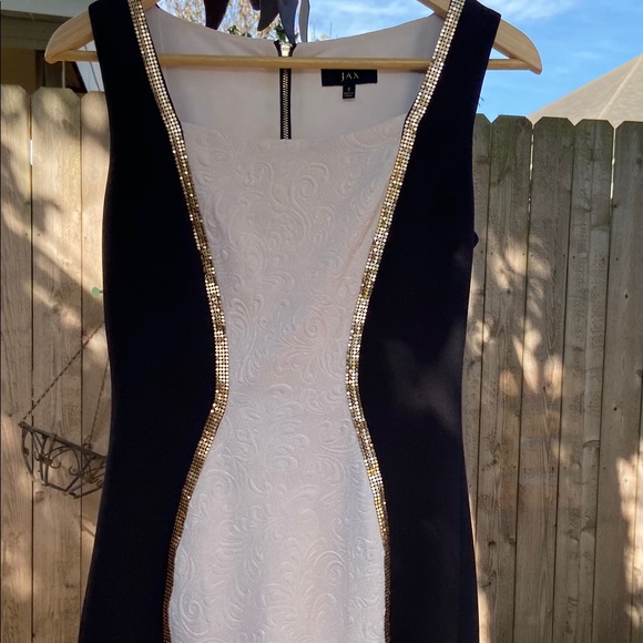 Jax Dresses & Skirts - JAK Black and cream dress. FINAL PRICE!!
